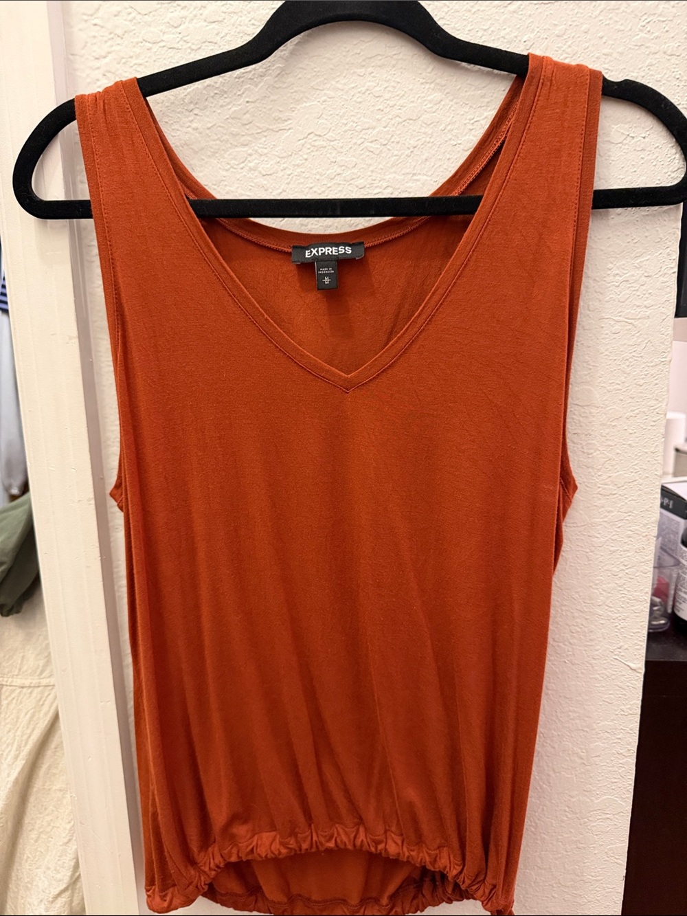 Express Women's Rust Orange V-Neck Sleeveless Tank